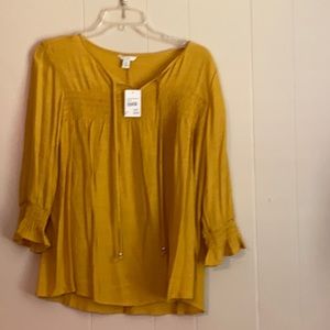 Mustard top 60% Rayon 40% polyester new M